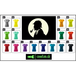 Dámske farebné tričko SHERLOCK HOLMES so svietiacou potlačou HOLMESA na tričku so SHERLOCKOM